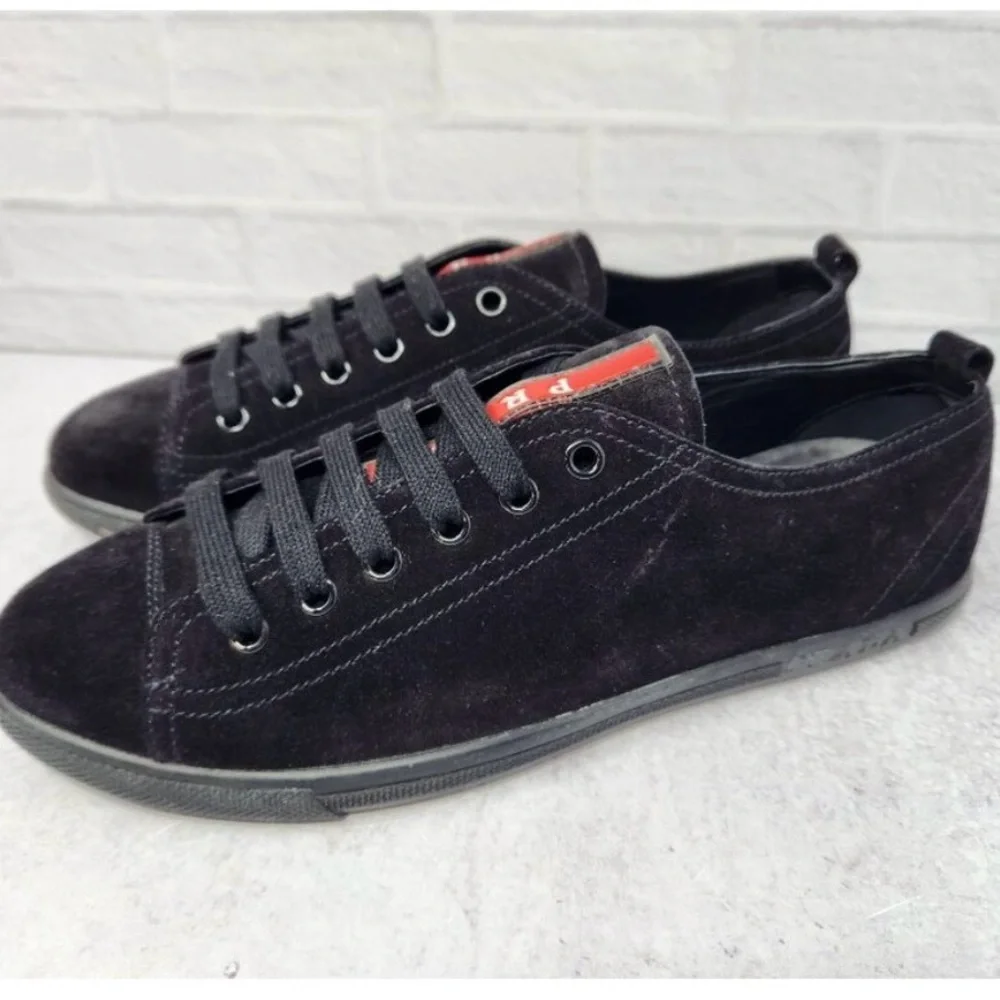 Vintage Prada Black Sneakers with Suede Upper & Low-Top Design - minor wear - Picture 2 of 6